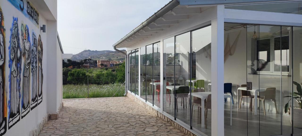 5 Elementi 3* Porto Empedocle