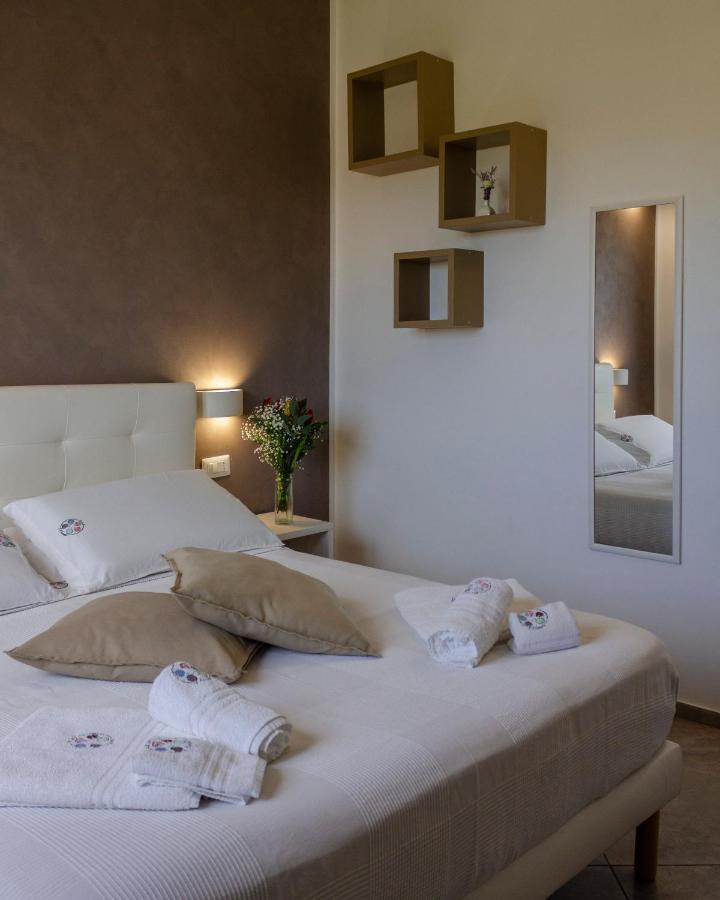 5 Elementi 3* Porto Empedocle